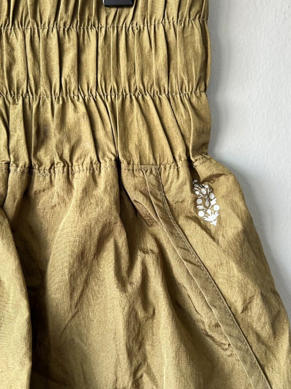 FP Movement Free People The Way Home Running Shorts Olive Green Small - Picture 2 of 8